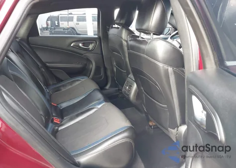 2015 Chrysler 200 S z USA, uszkodzony, nr VIN 1C3CCCBGXFN516835